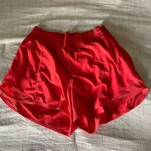 Lululemon Hotty Hot High rise 4”